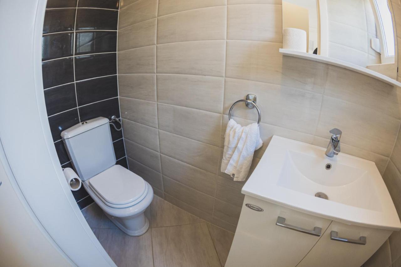 נובליה Apartments Lemon מראה חיצוני תמונה